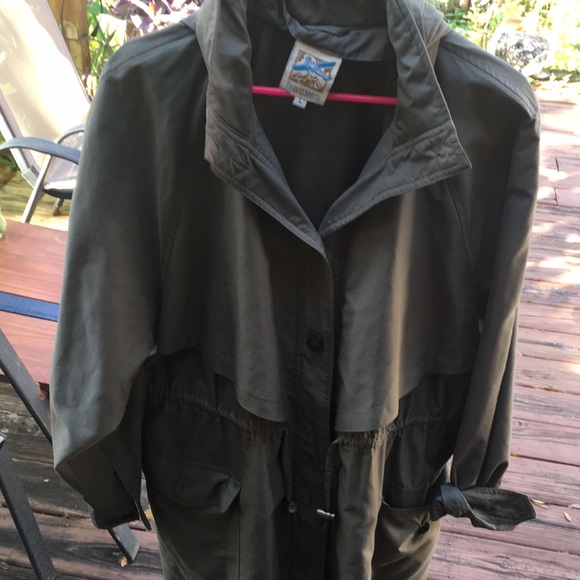 travelsmith raincoat